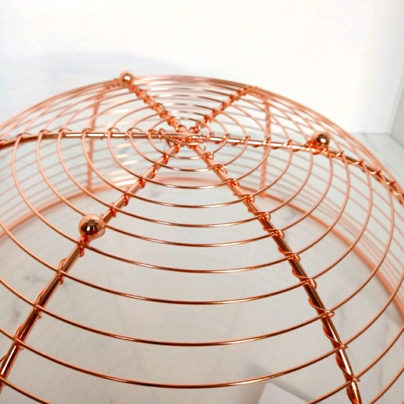 New Rose Gold Wire Fruit Basket 11" Diameter - Picture 2 of 4